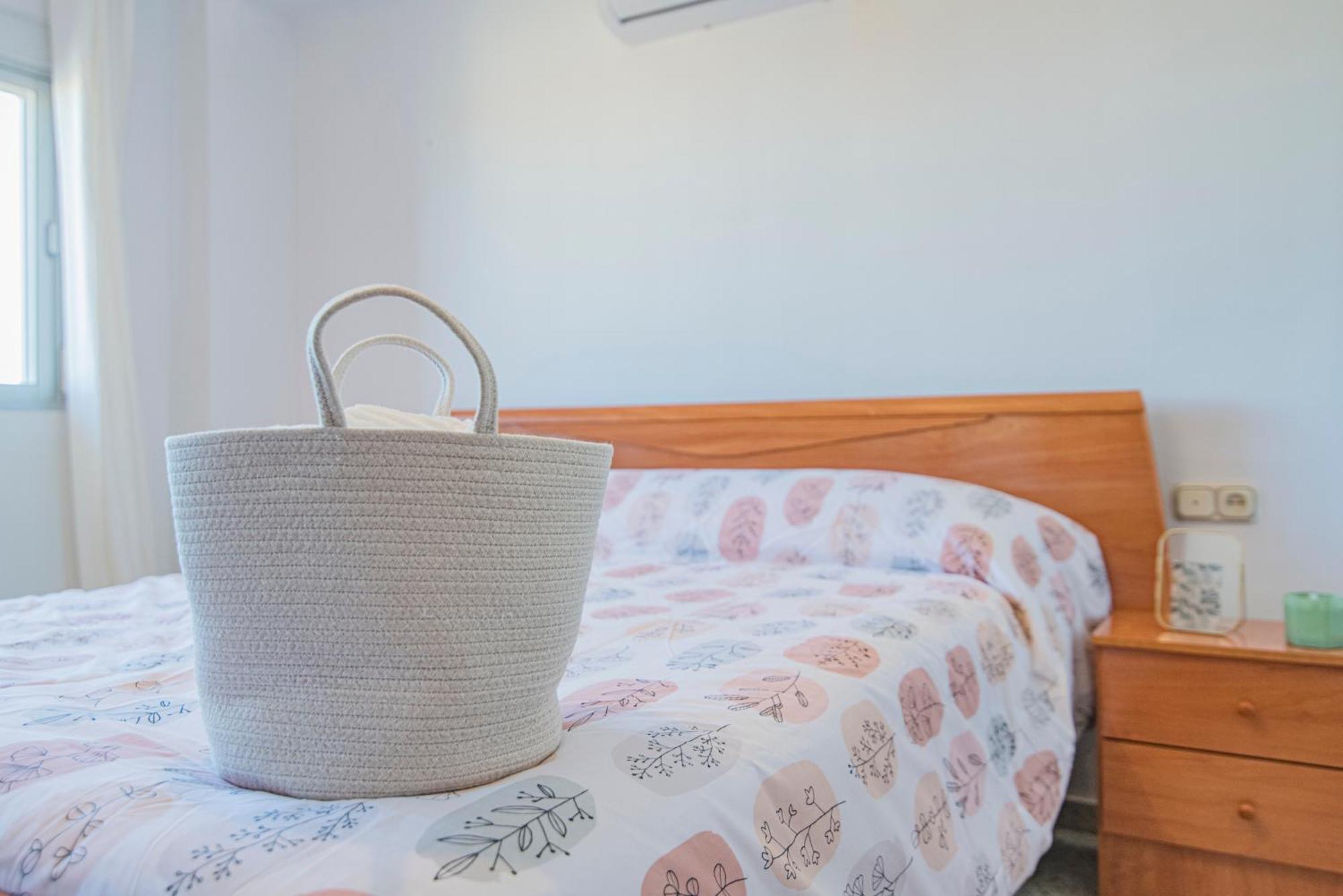 גרנדה Delfin Retreat Con Terraza Junto A Parada De Metro מראה חיצוני תמונה
