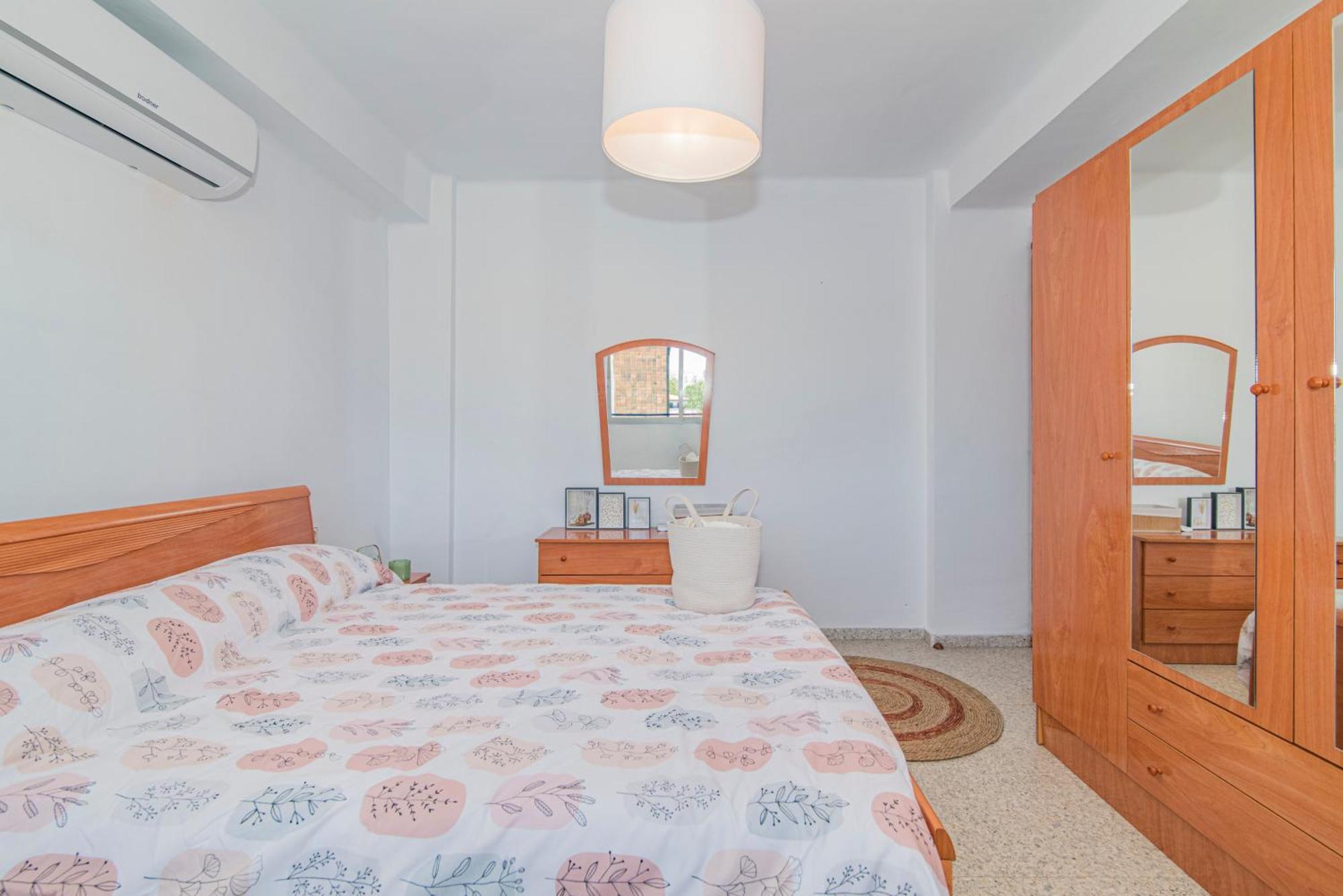 גרנדה Delfin Retreat Con Terraza Junto A Parada De Metro מראה חיצוני תמונה