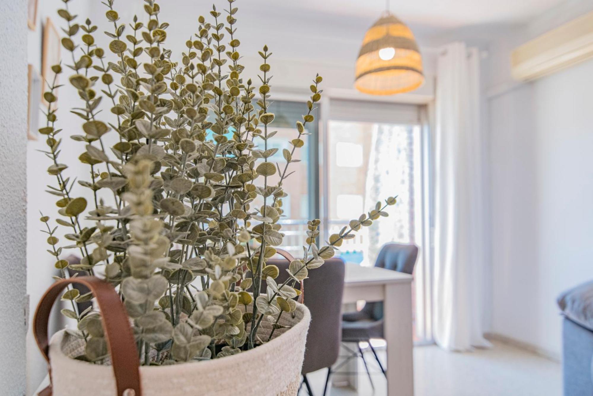 גרנדה Delfin Retreat Con Terraza Junto A Parada De Metro מראה חיצוני תמונה
