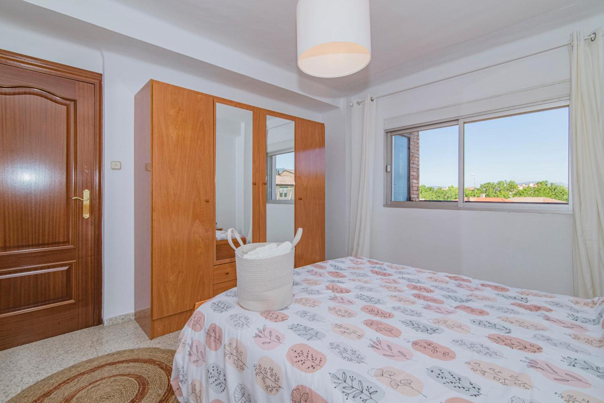 גרנדה Delfin Retreat Con Terraza Junto A Parada De Metro מראה חיצוני תמונה