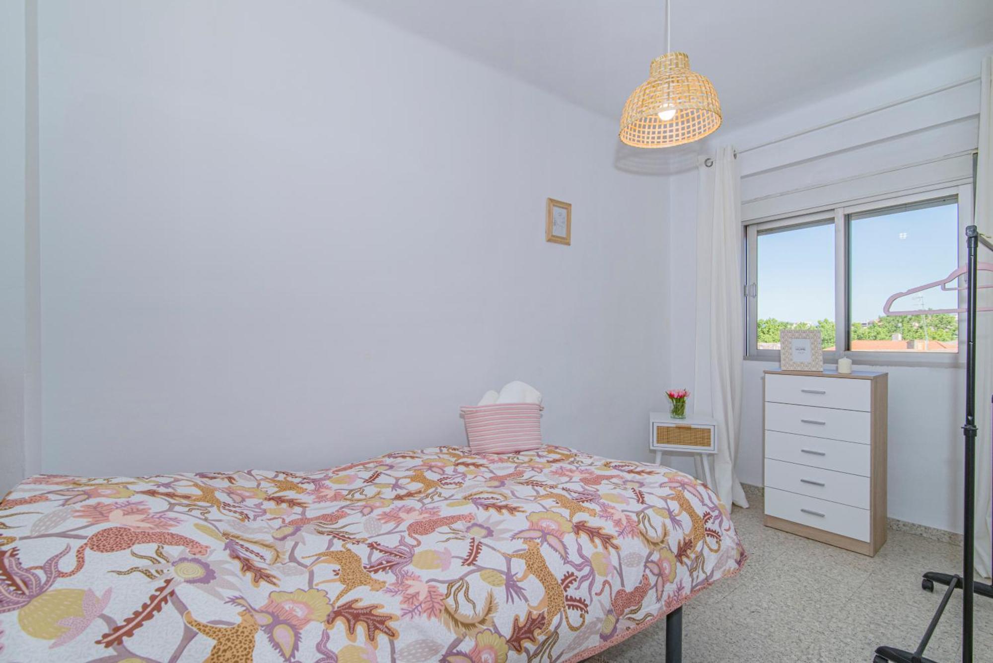 גרנדה Delfin Retreat Con Terraza Junto A Parada De Metro מראה חיצוני תמונה