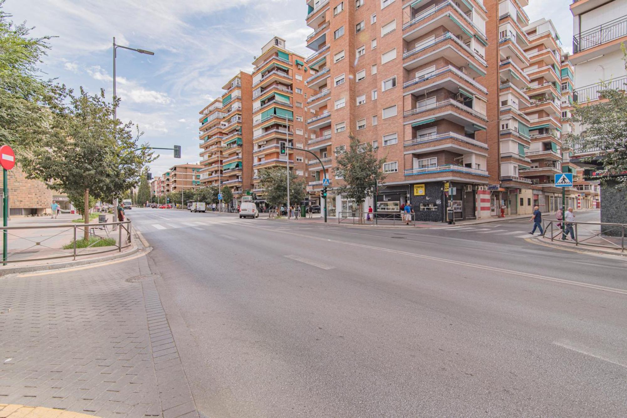 גרנדה Delfin Retreat Con Terraza Junto A Parada De Metro מראה חיצוני תמונה
