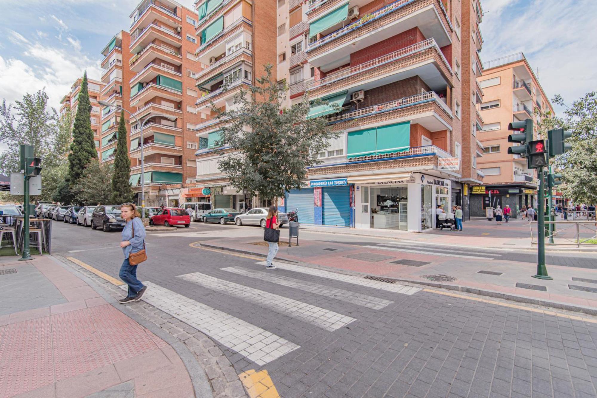 גרנדה Delfin Retreat Con Terraza Junto A Parada De Metro מראה חיצוני תמונה