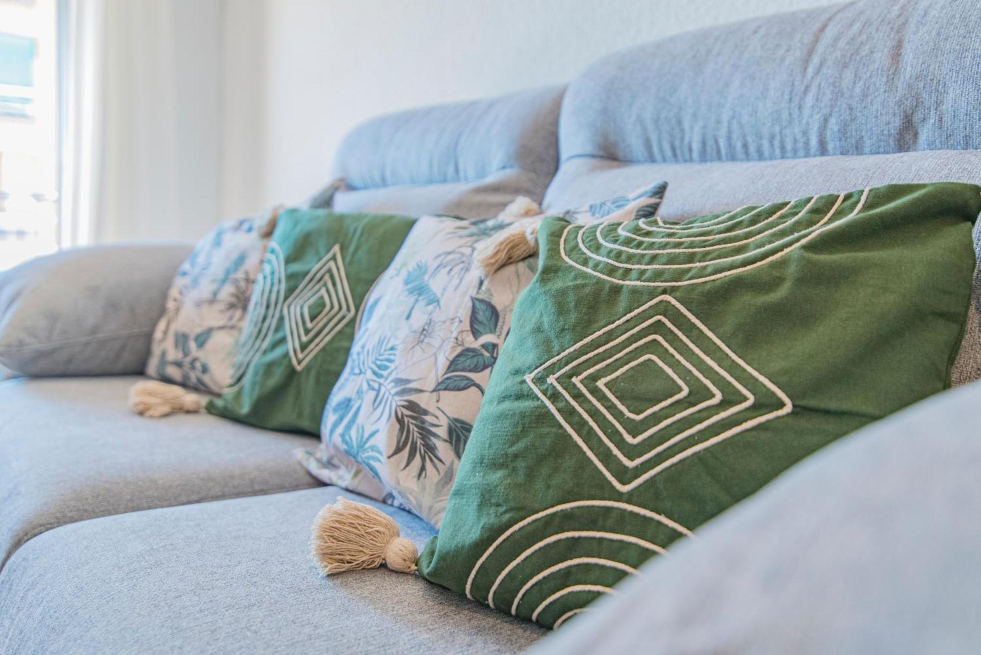 גרנדה Delfin Retreat Con Terraza Junto A Parada De Metro מראה חיצוני תמונה